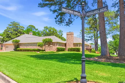 7000 Hollytree Cir, Tyler, TX 75703