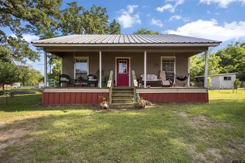 131 Lewis St, Grand Saline, TX 75140