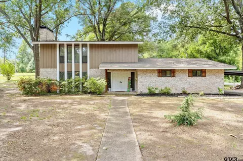1101 Holly Hill Ln, Mount Pleasant, TX 75455