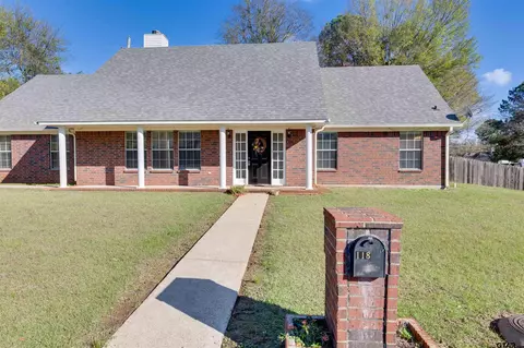 118 E G Mcmillan Way, Daingerfield, TX 75638