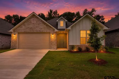 3053 Guinn Farms Rd, Tyler, TX 75707