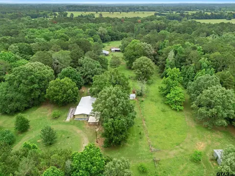220 Private Road 589, Carthage, TX 75633