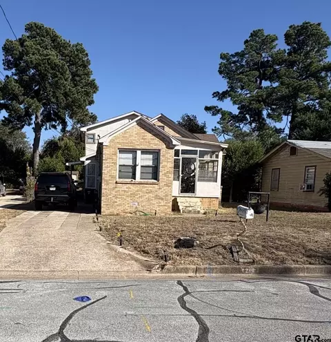 1208 S Buckley, Tyler, TX 75701