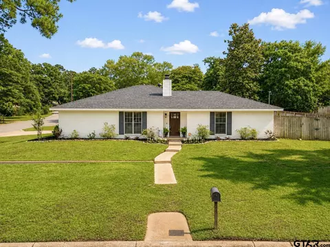 19017 Pinedale Cir, Flint, TX 75762