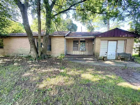 1123 W 13th, Mount Pleasant, TX 75455