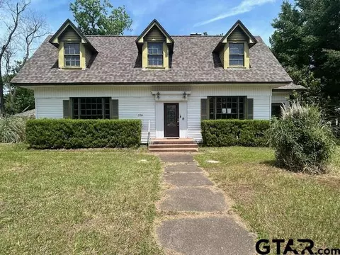 534 El Paso, Jacksonville, TX 75766