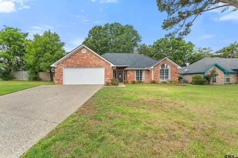 19234 Honeysuckle Dr, Flint, TX 75762