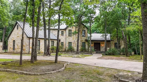 3025 Stonegate Blvd, Tyler, TX 75703