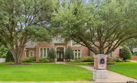 1710 Holcomb Cir, Tyler, TX 75703