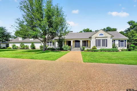 1901 Rose Pt, Athens, TX 75752