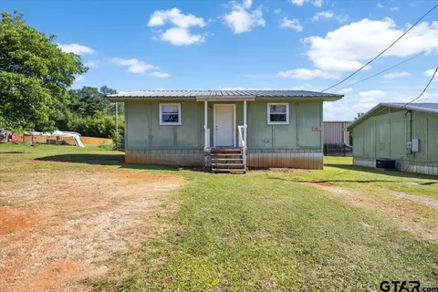 108 Mcclung St, Winona, TX 75792