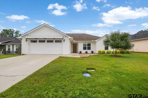 111 Lainey Ln, Mineola, TX 75773