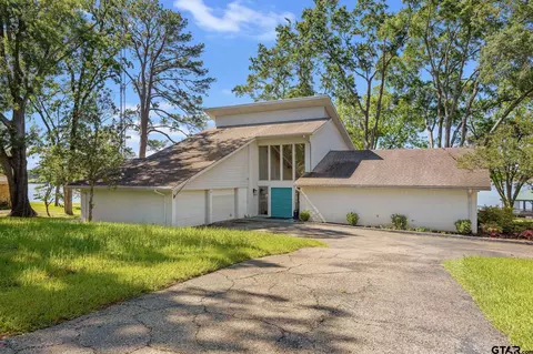 21214 Bay View Dr, Flint, TX 75762