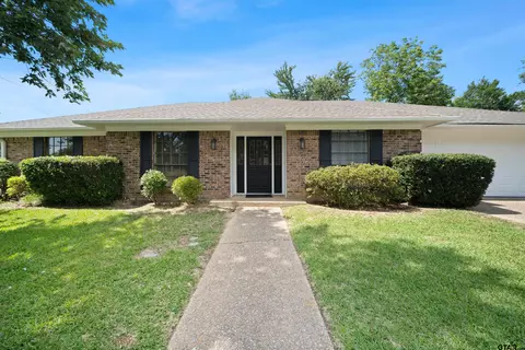 809 W Rieck, Tyler, TX 75703