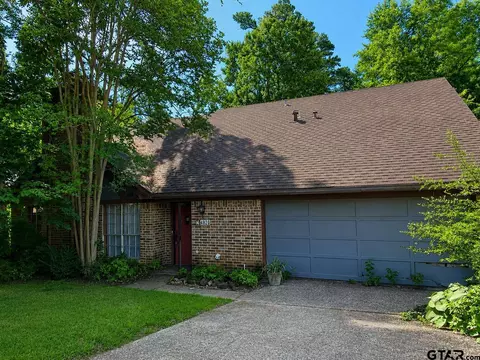 4820 Prestwick Ln, Tyler, TX 75703