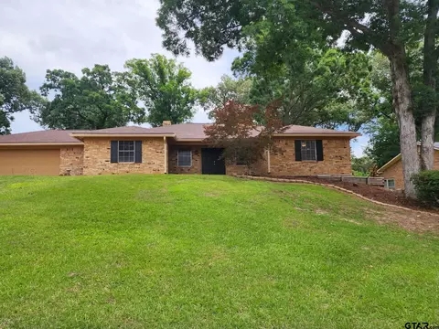 1308 Fairhaven St, Longview, TX 75605