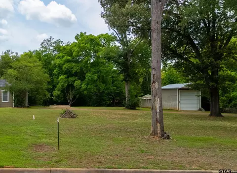 2115 S Sneed, Tyler, TX 75701
