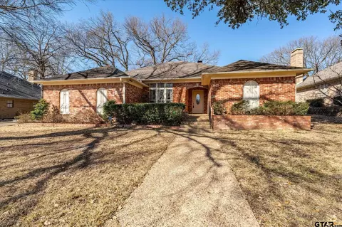 815 Woodland Hills Dr, Tyler, TX 75701