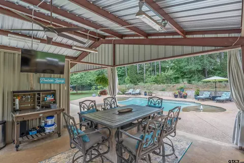 Exterior - 14370 County Road 343, Tyler, TX 75708 photo 7 of 9