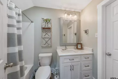 Bath - 14370 County Road 343, Tyler, TX 75708 photo 5 of 5