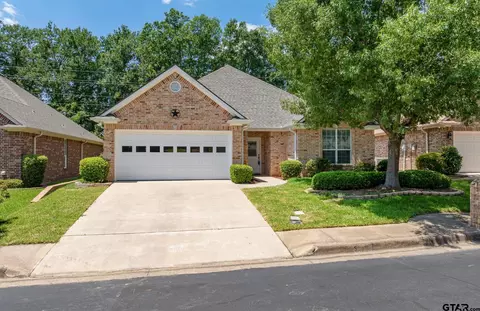 5817 Cross Creek Cir, Tyler, TX 75703