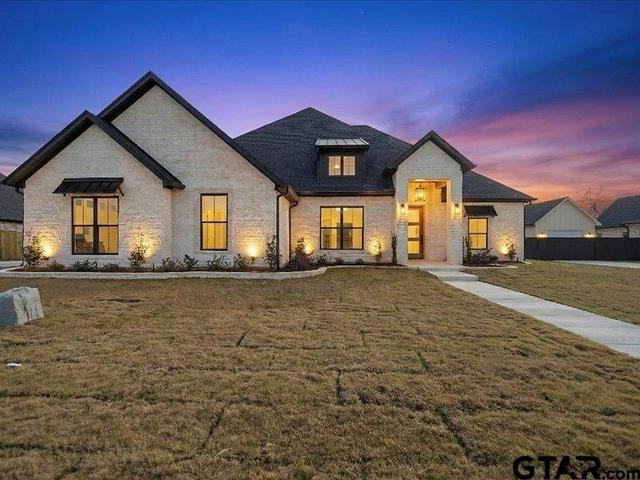 12318 Harlon St, Flint, TX 75762