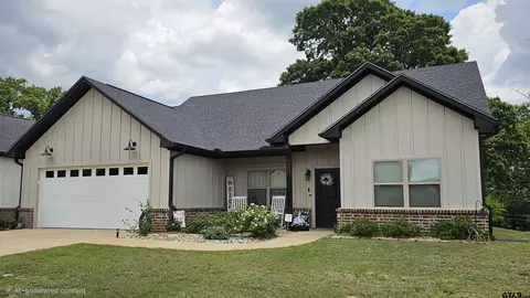 704 Liberty St, Bullard, TX 75757
