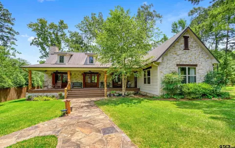 223 Triple S Dr, Mount Vernon, TX 75457