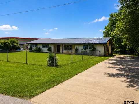 546 Old San Augustine Hwy, Center, TX 75935