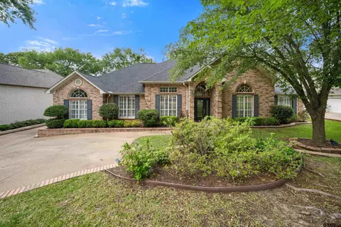 1701 Royal Oak Dr, Tyler, TX 75703