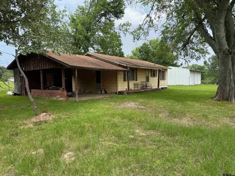 3981 Fm 1402, Mount Pleasant, TX 75455