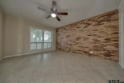 Living - 338 Hideaway Ln Central, Hideaway, TX 75771 photo 7 of 12