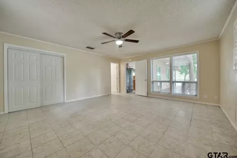 Living - 338 Hideaway Ln Central, Hideaway, TX 75771 photo 5 of 12