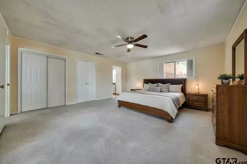 Bedroom - 338 Hideaway Ln Central, Hideaway, TX 75771 photo 2 of 5