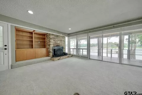 Living - 338 Hideaway Ln Central, Hideaway, TX 75771 photo 3 of 12