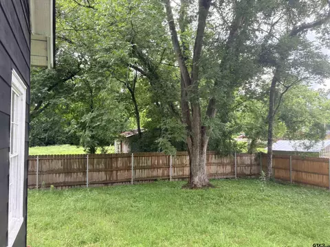 Exterior - 605 E Calvert, Troup, TX 75789 photo 6 of 7