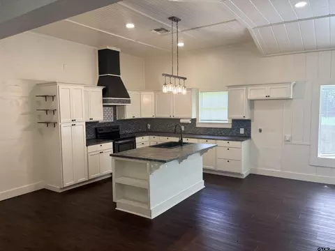 Kitchen - 605 E Calvert, Troup, TX 75789 photo 2 of 2