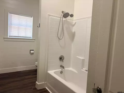 Bath - 605 E Calvert, Troup, TX 75789 photo 2 of 4