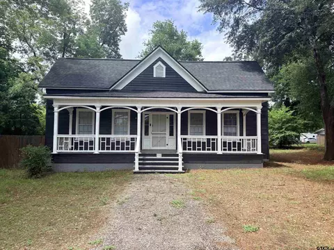 605 E Calvert, Troup, TX 75789