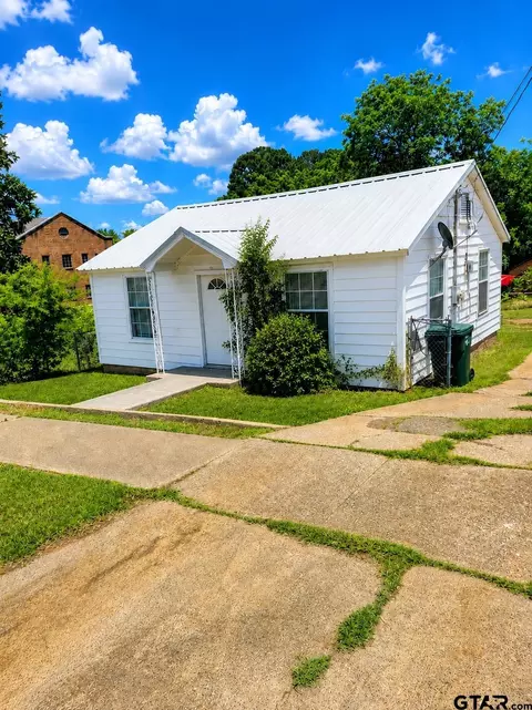 324 S Fleishel Ave, Tyler, TX 75702