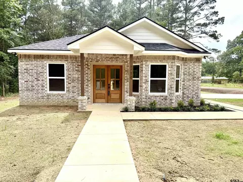 1219 Cherokee St, Longview, TX 75604