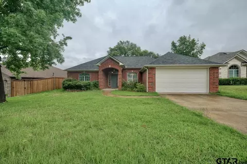 2136 Haverhill Rd, Tyler, TX 75707