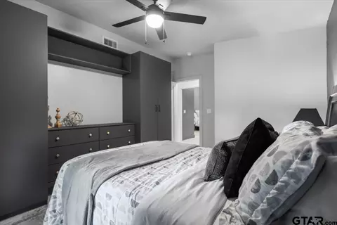 Bedroom - 215 Brookside, Hideaway, TX 75771 photo 7 of 9