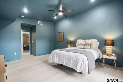 Bedroom - 215 Brookside, Hideaway, TX 75771 photo 4 of 9
