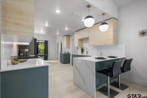 Kitchen - 215 Brookside, Hideaway, TX 75771 photo 2 of 8