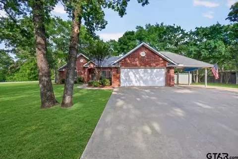 4 Huckleberry Ln, Star Harbor, TX 75148