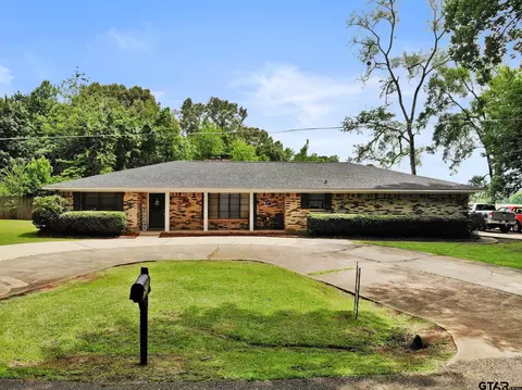 1413 Irvin Pkwy, Daingerfield, TX 75638