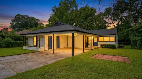 611 Hickory, Hughes Springs, TX 75656