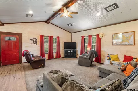 Living - 3639 Cr 4122, Simms, TX 75574 photo 1 of 3