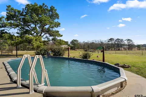 Exterior - 3639 Cr 4122, Simms, TX 75574 photo 4 of 6